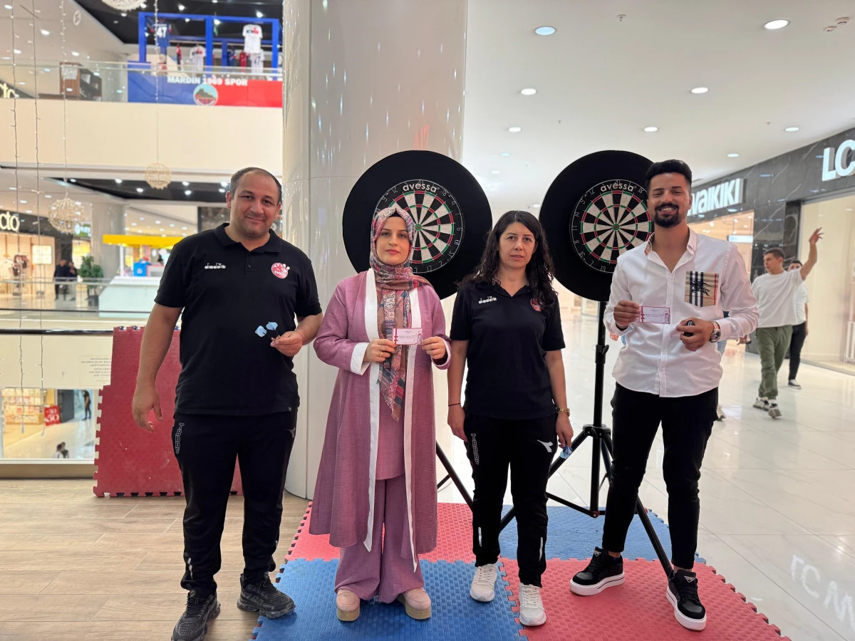 Mardin'de Babalar Günü'ne özel dart turnuvası düzenlendi