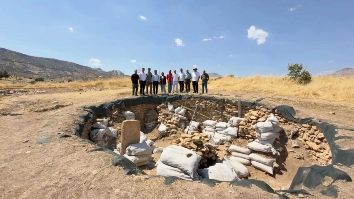 Mardin'de Boncuklu Tarla Kazı &Ccedil;alışmaları Yeniden Başladı