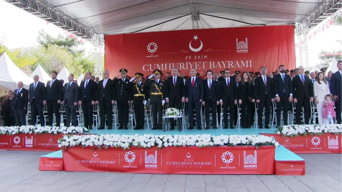 Mardin’de Cumhuriyet’in 102’nci yıldönümü coşkuyla kutlandı