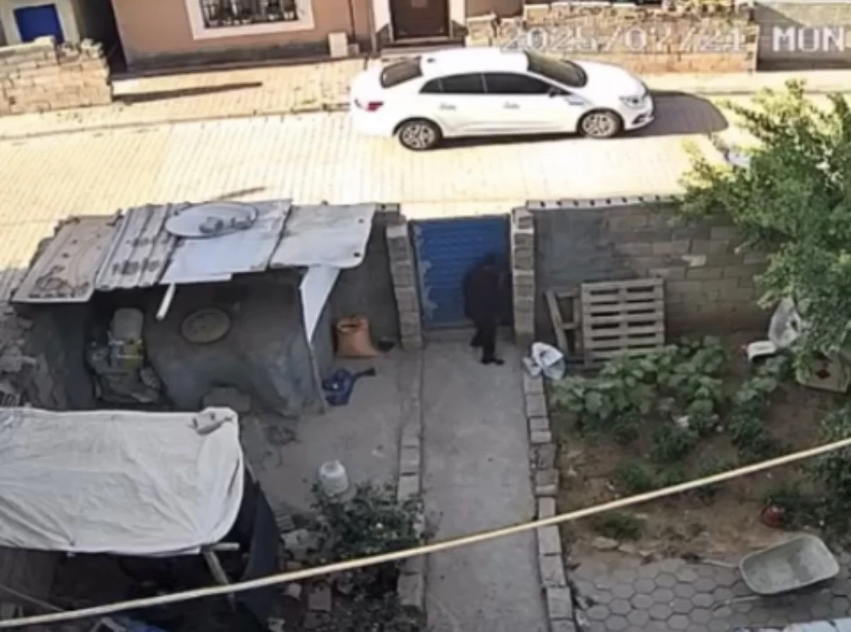 Mardin'de hırsız iki ayrı evden 5 bin lira çaldı