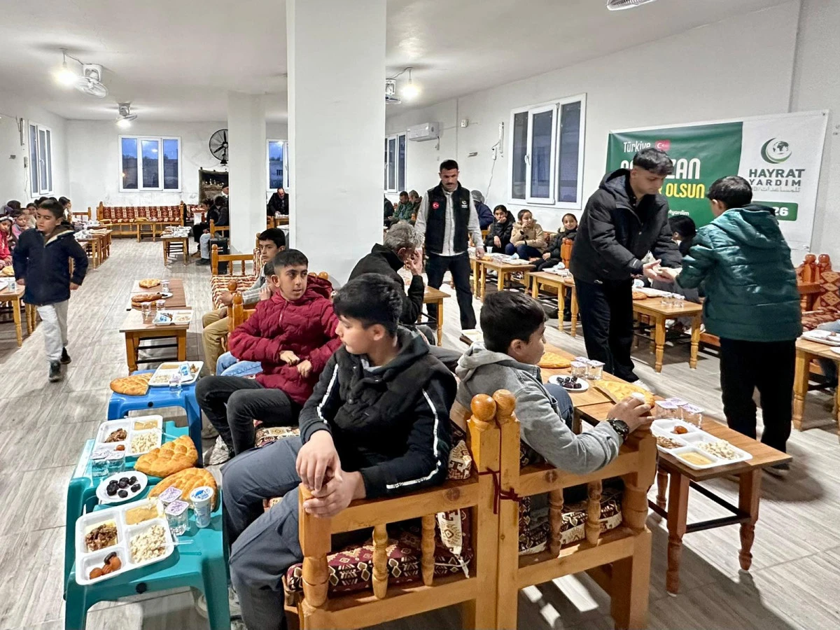 Mardin'de İftarın &Ouml;zel Misafirleri &Ouml;ğrenciler Oldu  