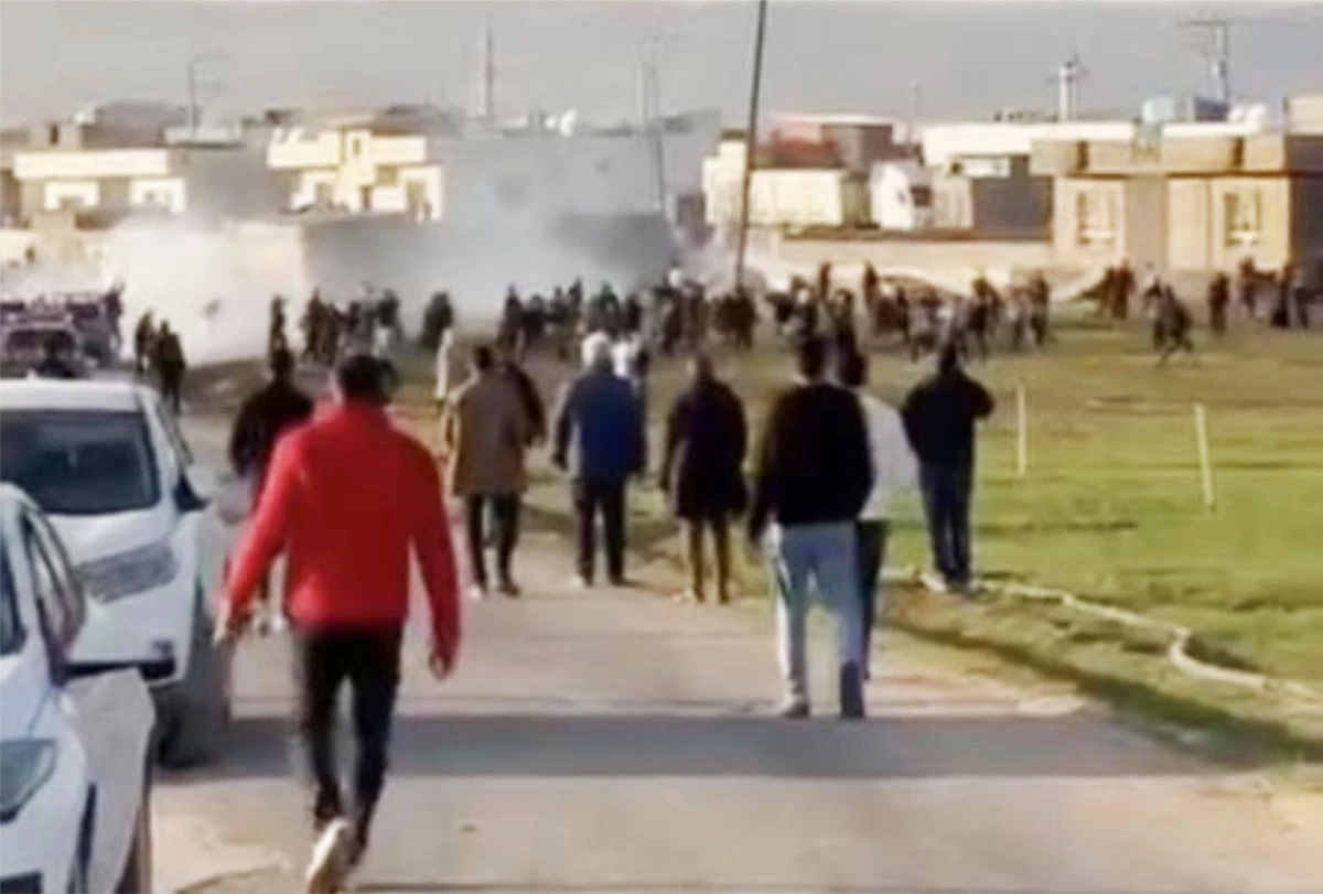 Mardin&rsquo;de iki aile arasında kavga kamerada