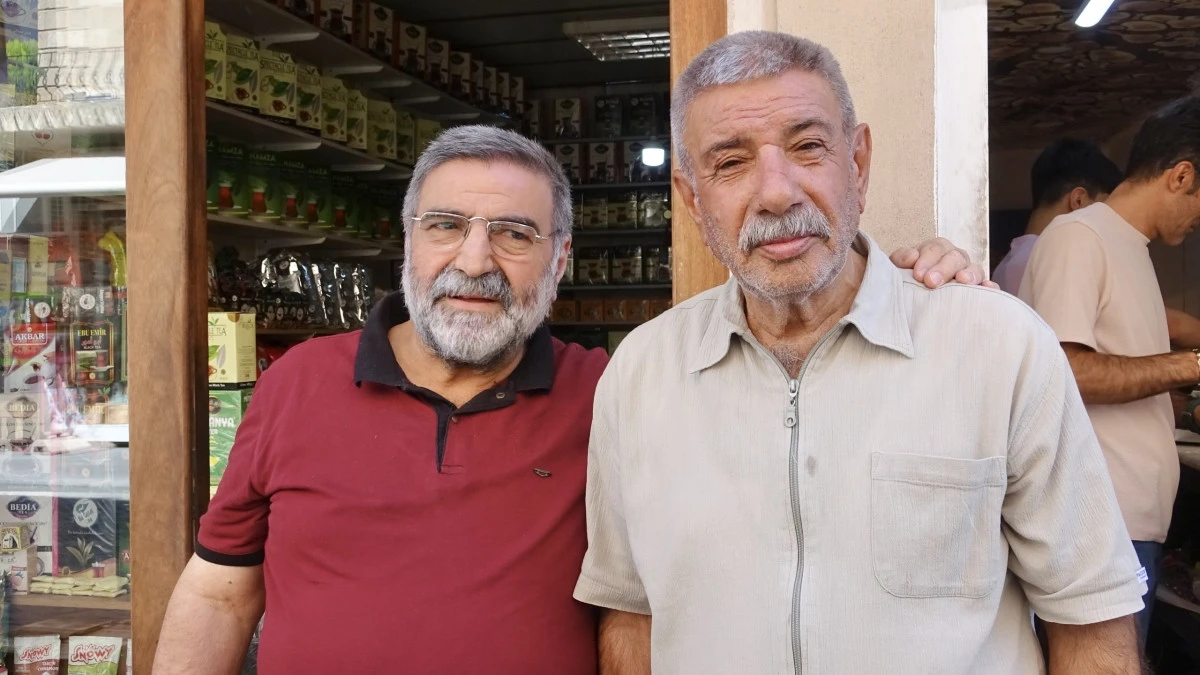 Mardin'de iki arkadaş 50 yıl sonra tesadüfen karşılaştı