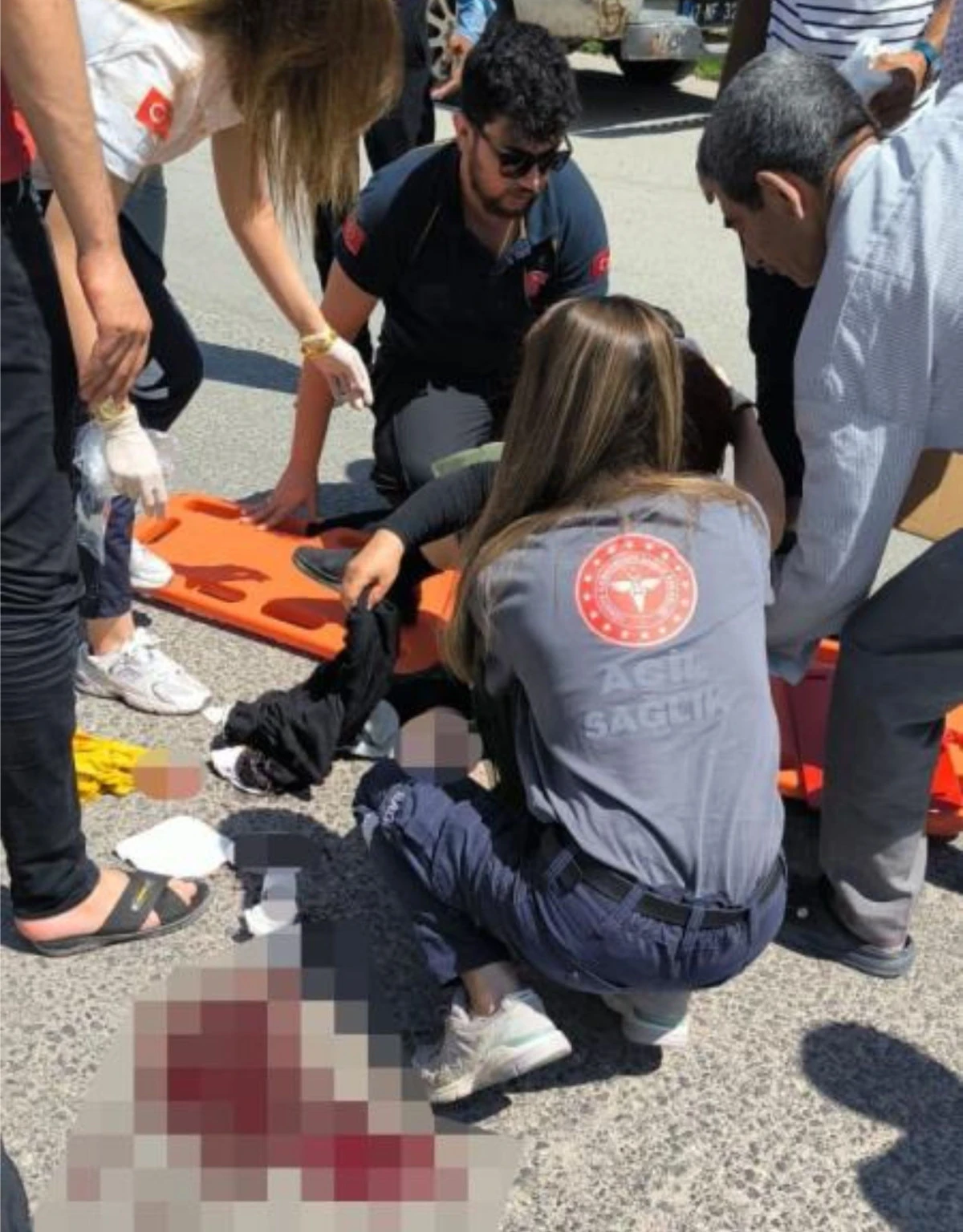 Mardin&rsquo;de motosikletten d&uuml;şen kadın ağır yaralandı