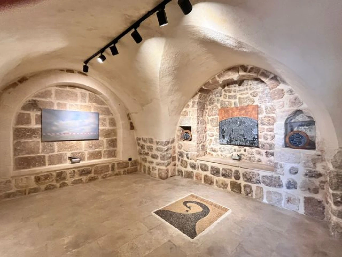 Mardin&rsquo;de &ldquo;Ne Yerde Ne G&ouml;kte&rdquo; Sergisi Sanatseverlerle Buluştu