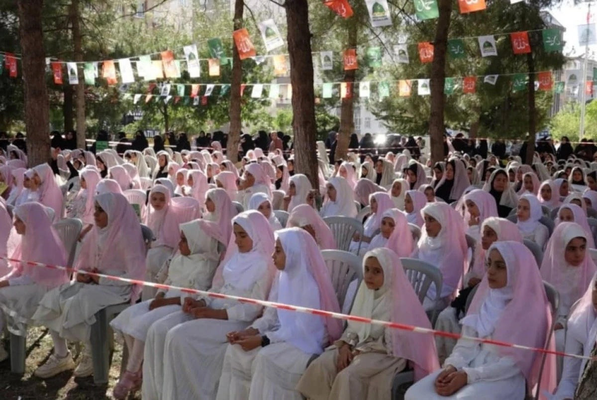 Mardin'de "Niyet Ettim &Ouml;rt&uuml;nmeye" Programı D&uuml;zenlendi 