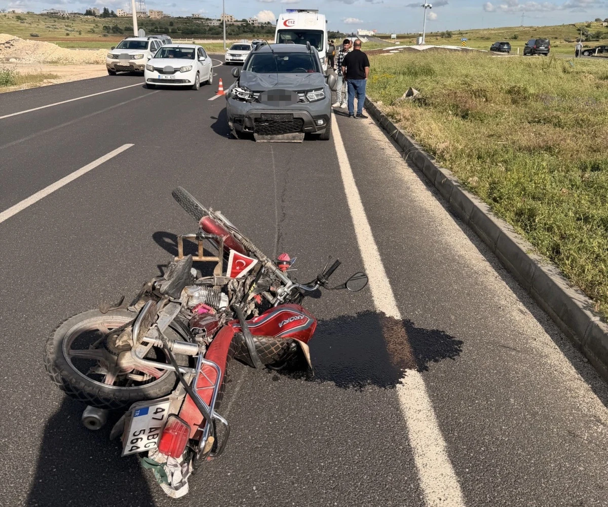 Mardin&rsquo;de otomobil ile motosiklet &ccedil;arpıştı: 1 &ouml;l&uuml;