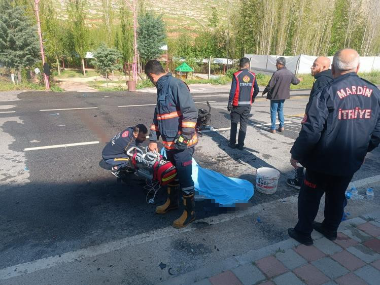 Mardin'de otomobil ile motosiklet çarpıştı:1 ölü, 1 yaralı