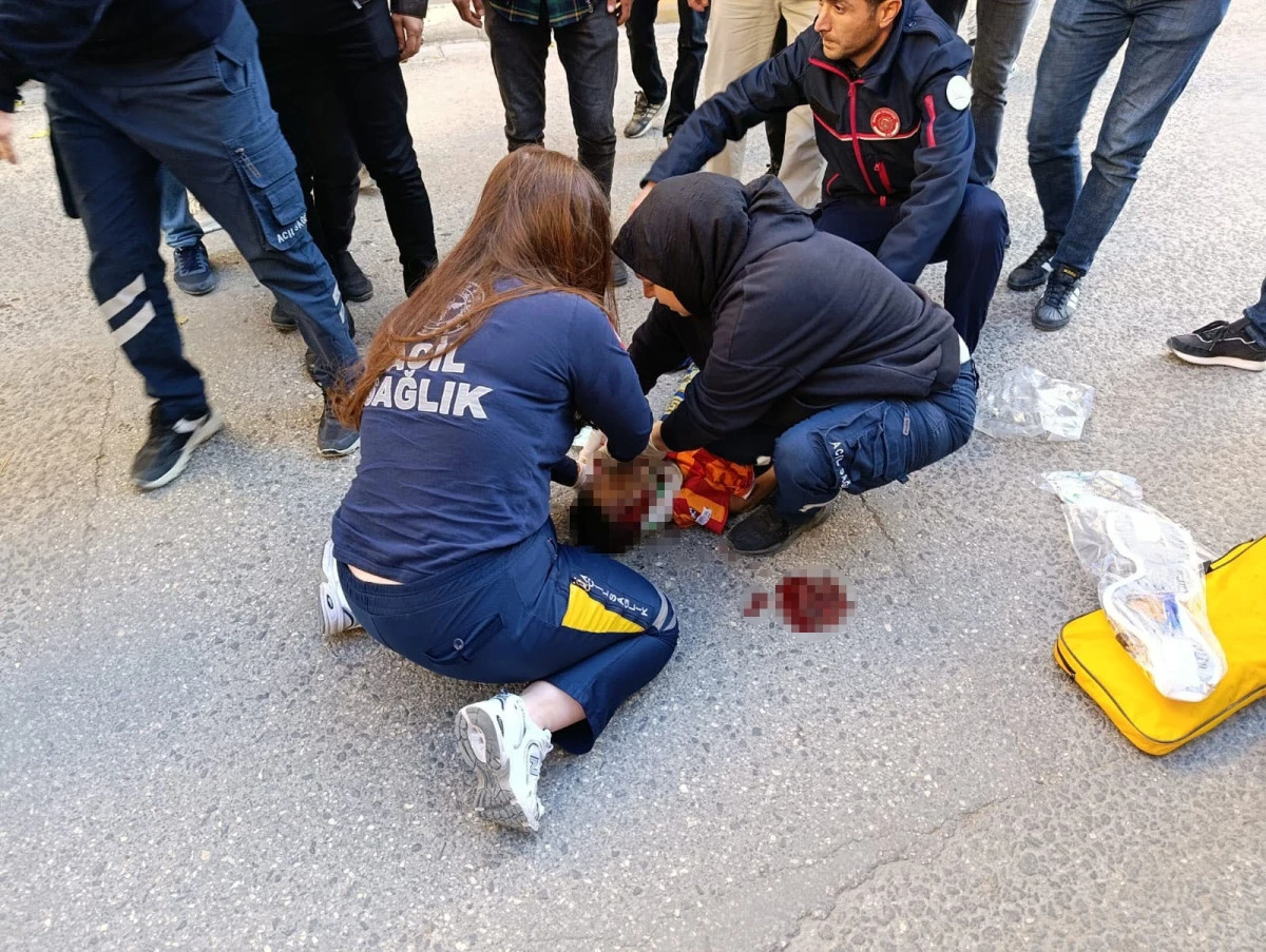 Mardin'de otomobilin çarptığı çocuk yaralandı