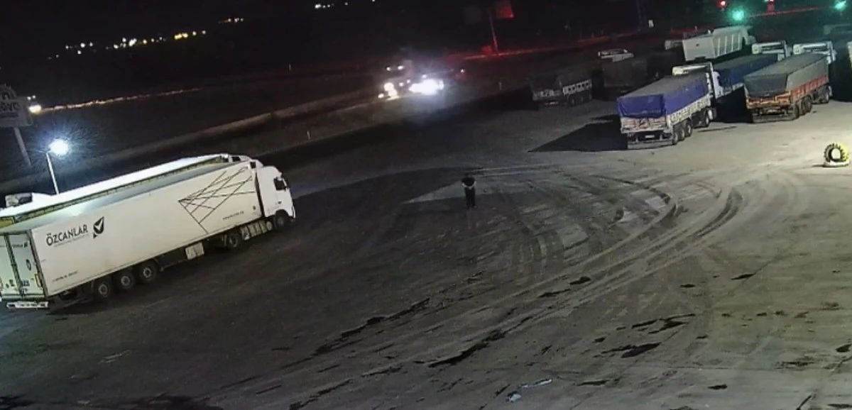 Mardin'de otomobiller çarpıştı: 1 yaralı