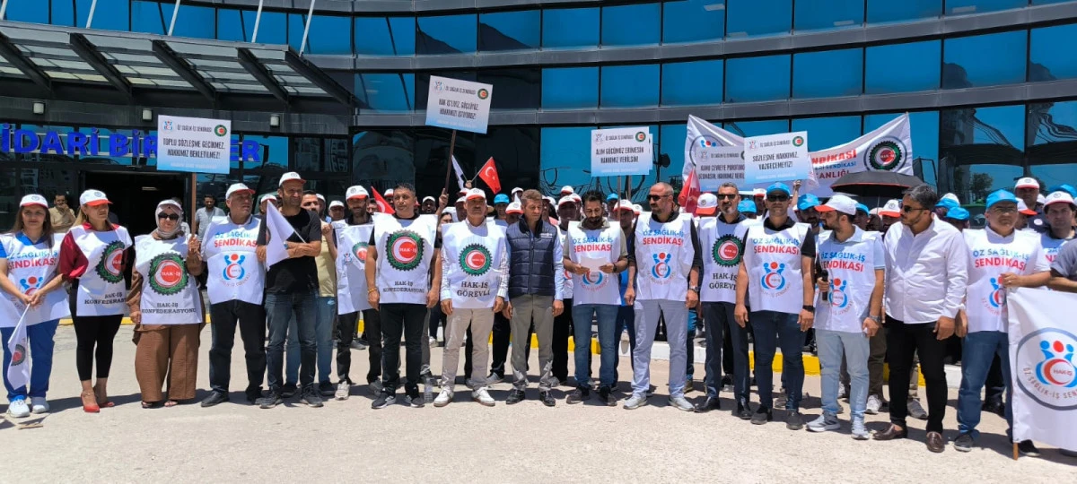 Mardin’de Sağlık Emekçileri Kamu Protokolüne Tepki İçin Alanlara İndi