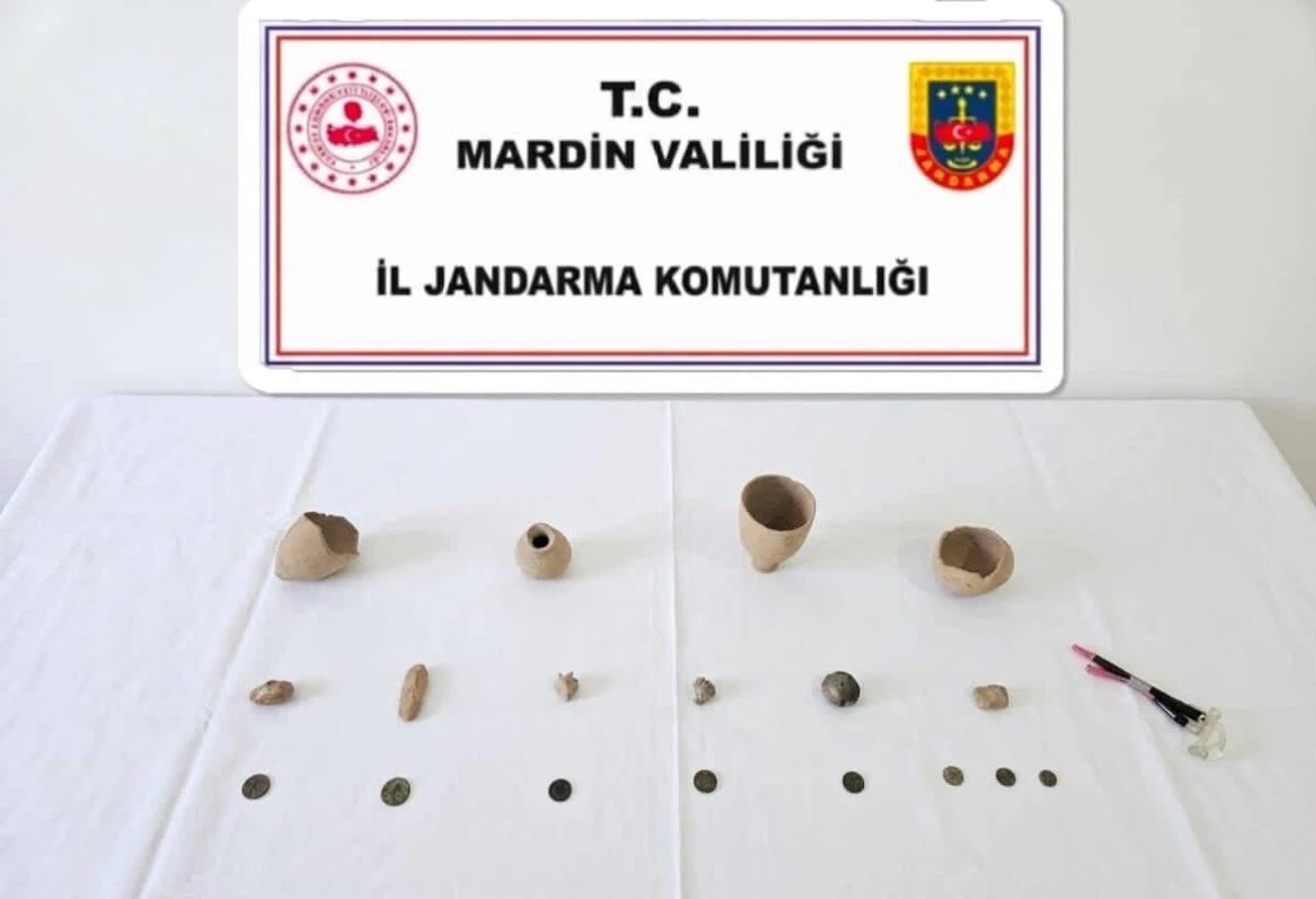 Mardin&rsquo;de silah ve tarihi eser operasyonu: 3 tutuklama