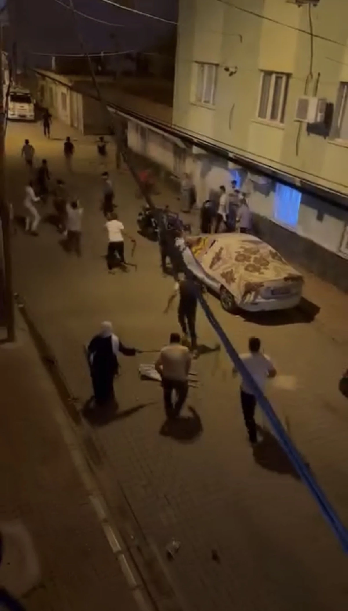 Mardin'de silahlı sopalı kavga: 3 yaralı