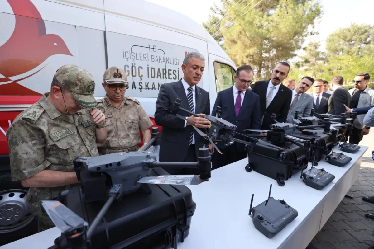 Mardin'de sınır güvenliği için 7 dron ve mobil göç aracı hizmete girdi