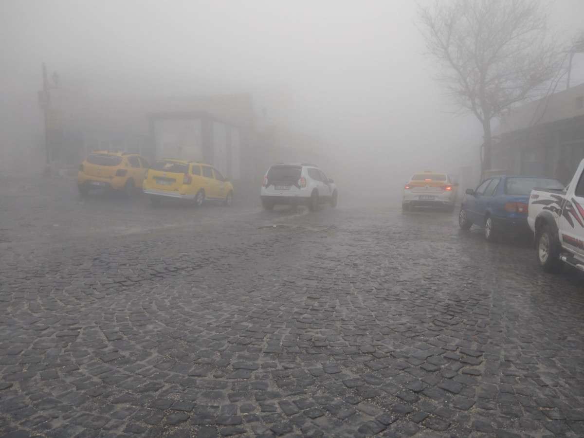 Mardin'de Yağmur ve Sis Etkili Oldu