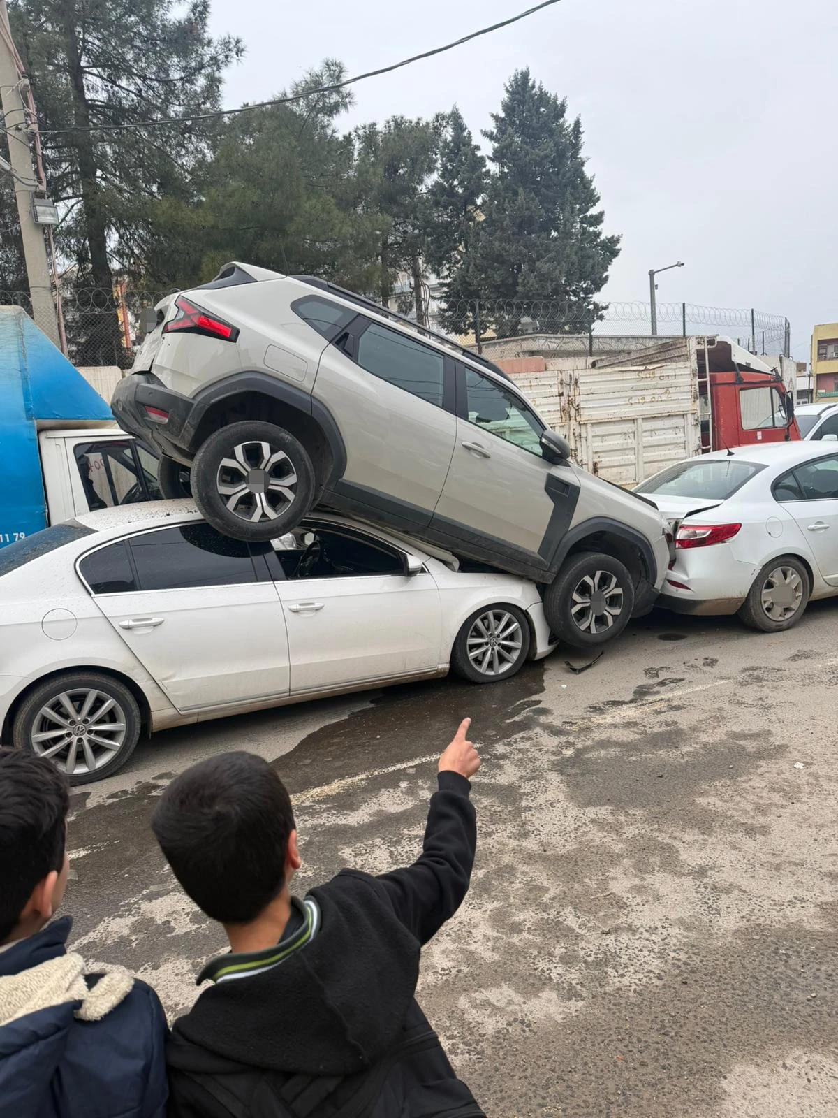 Mardin&rsquo;de zincirleme trafik kazası