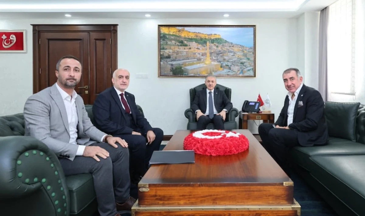 Mardin&rsquo;den İzmir&rsquo;e g&ouml;n&uuml;l k&ouml;pr&uuml;s&uuml;