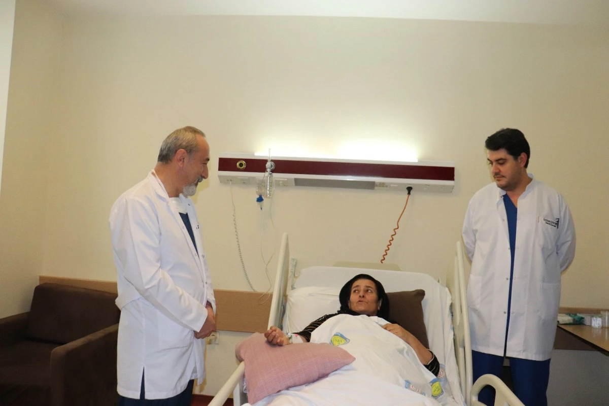 Mardin'li Hasta kadının karnından 15 kilo tümör çıkarıldı