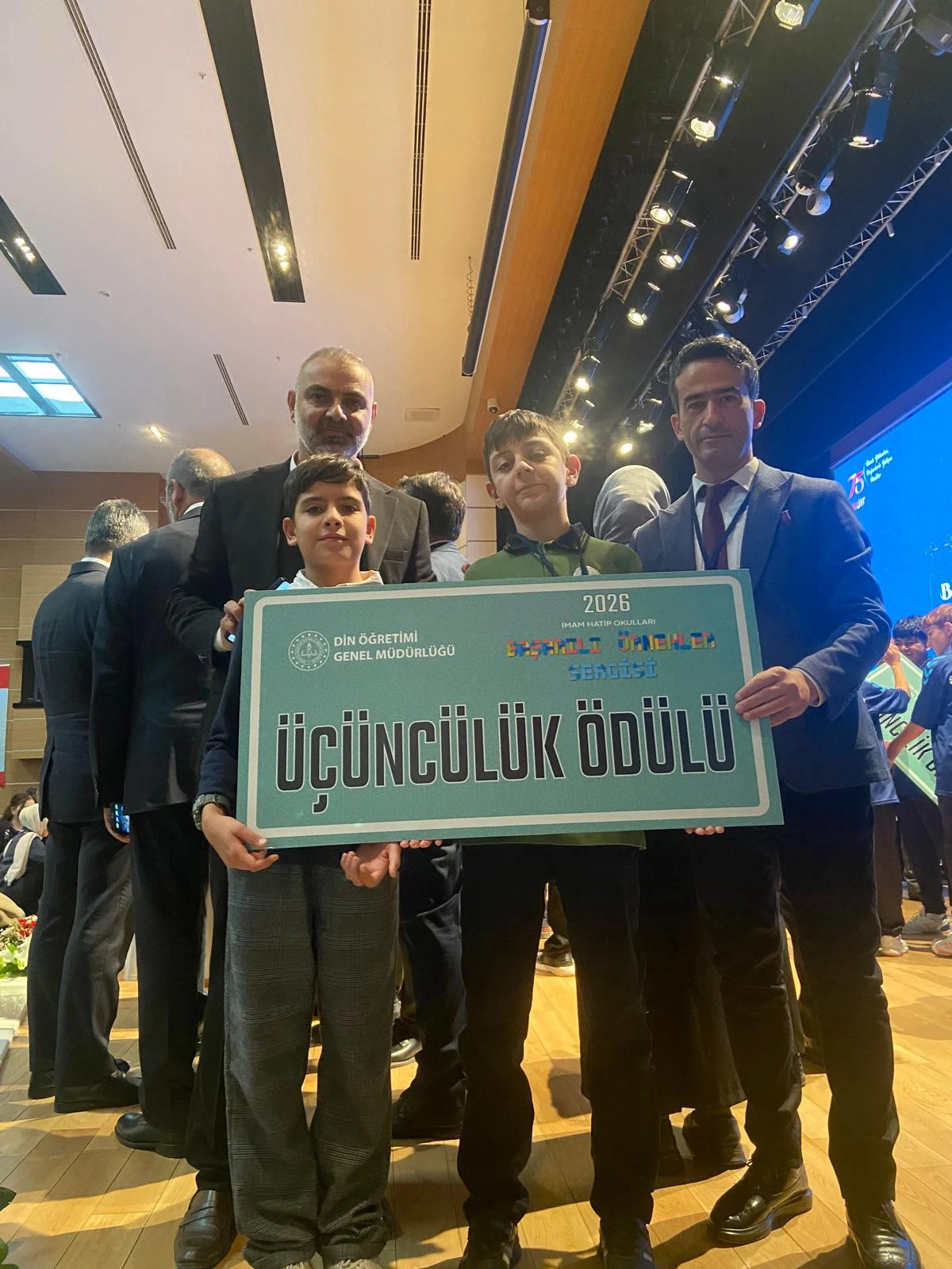 Mardinli &Ouml;ğrencilerin 'Hasbi İnfak' Projesi T&uuml;rkiye 3'&uuml;nc&uuml;s&uuml; Oldu!