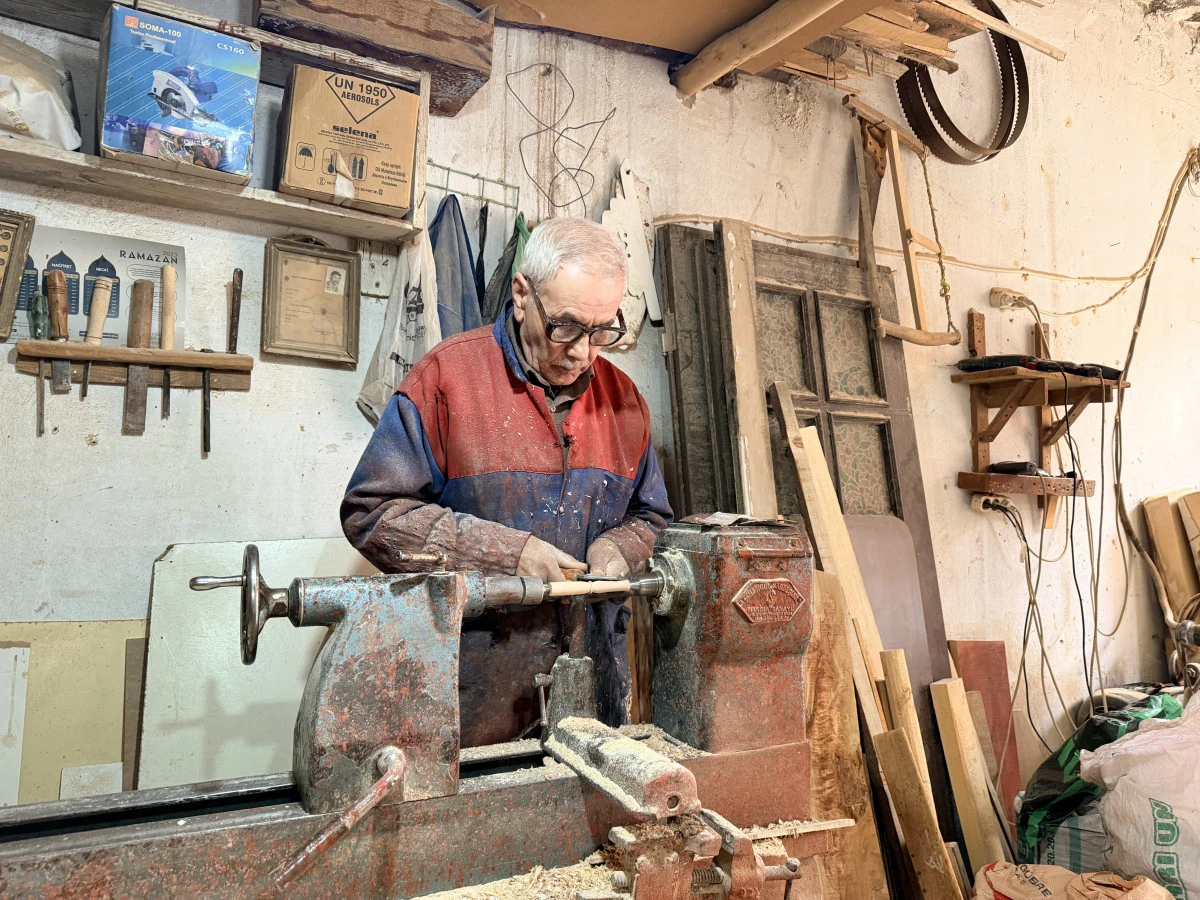 Mardinli usta ahşap beşik geleneğini yarım asırdır ayakta tutuyor