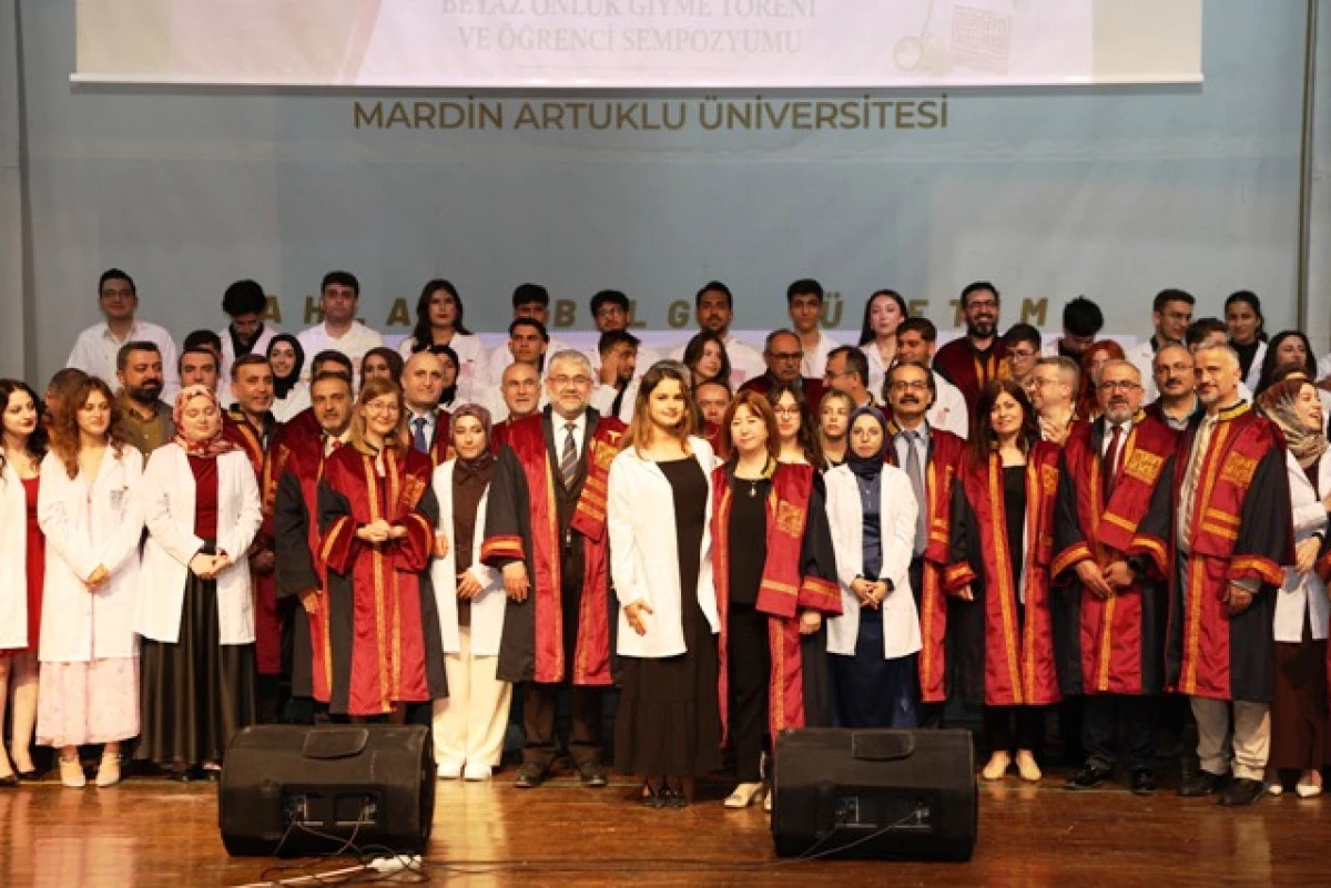MA&Uuml; Tıp Fak&uuml;ltesi&rsquo;nde Beyaz &Ouml;nl&uuml;k Heyecanı