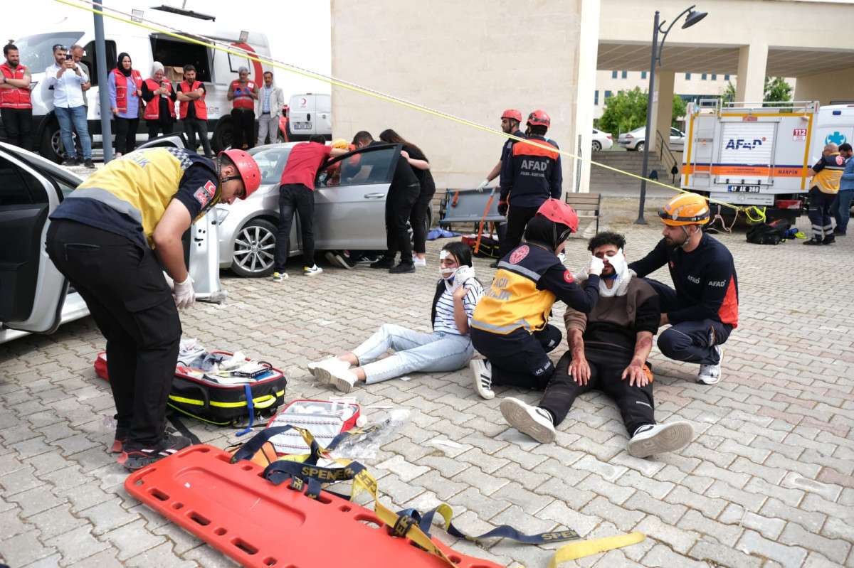 MAÜ'de Gerçeği Aratmayan Tatbikat