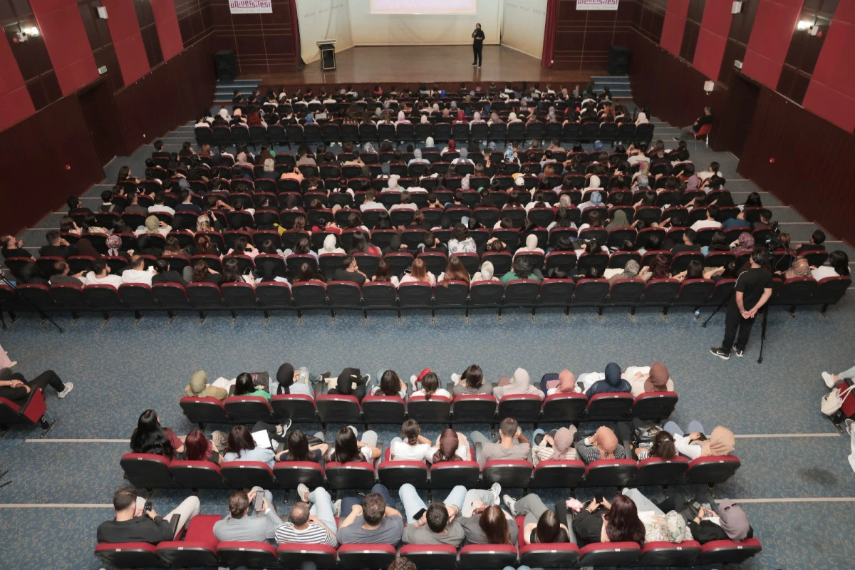 MAÜ’de İlk Ders Filistin Oldu