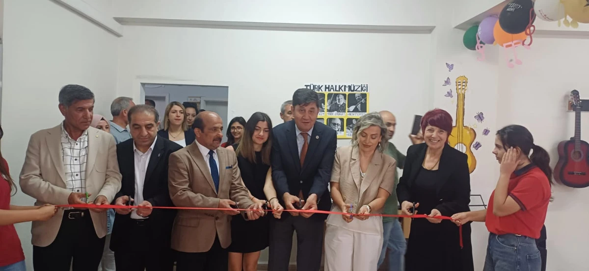 MEFYA Lisesinde Müzik Sınıfı Açıldı 