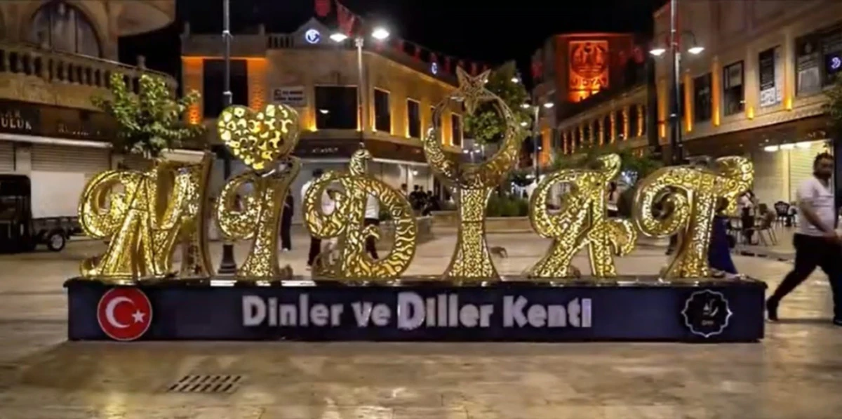 Midyat, Tarihi ve K&uuml;lt&uuml;r&uuml;yle Turizmde Altın &Ccedil;ağını Yaşıyor