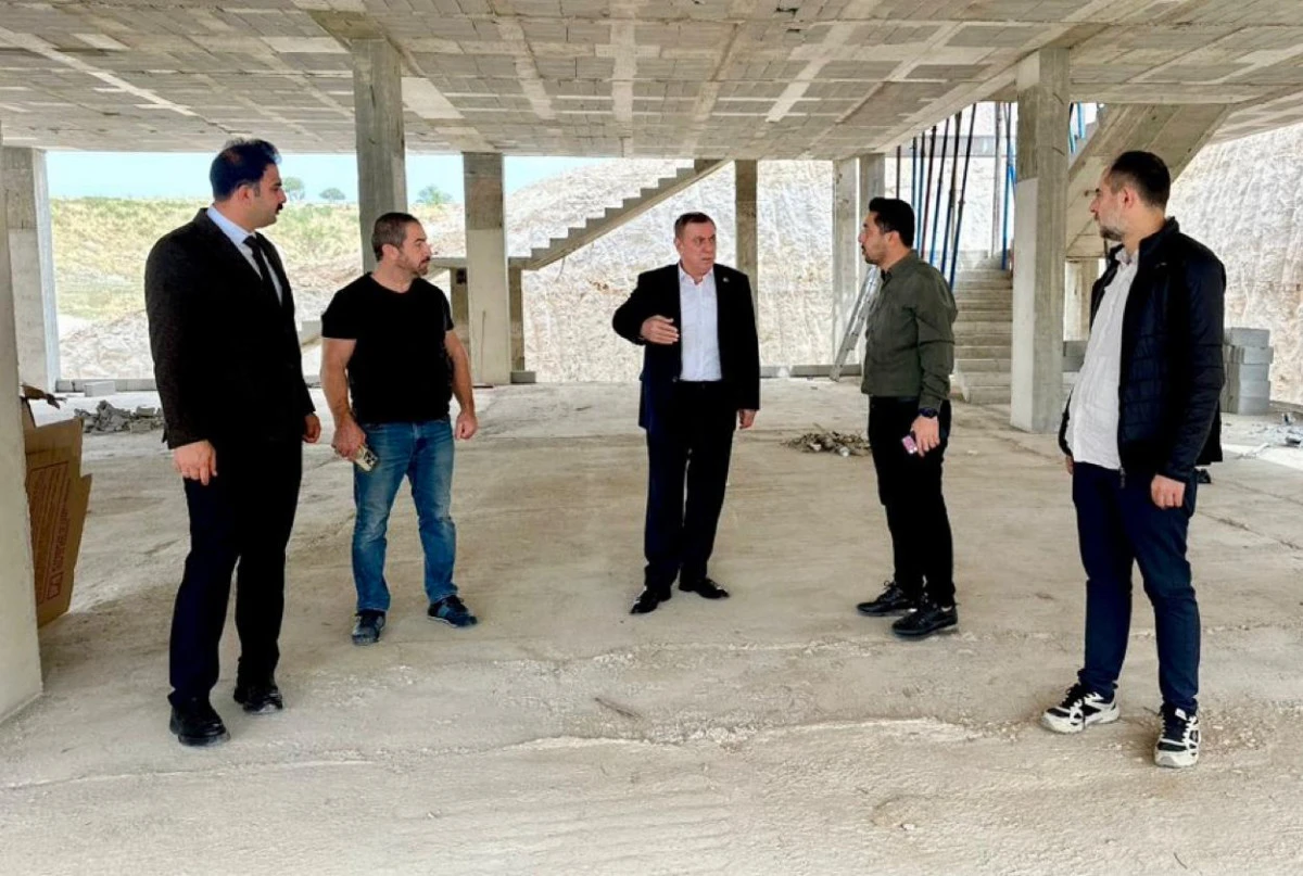 Midyat&rsquo;ta &Ccedil;ok Ama&ccedil;lı Sosyal Tesis Projesinin İnşaat &Ccedil;alışmaları S&uuml;r&uuml;yor