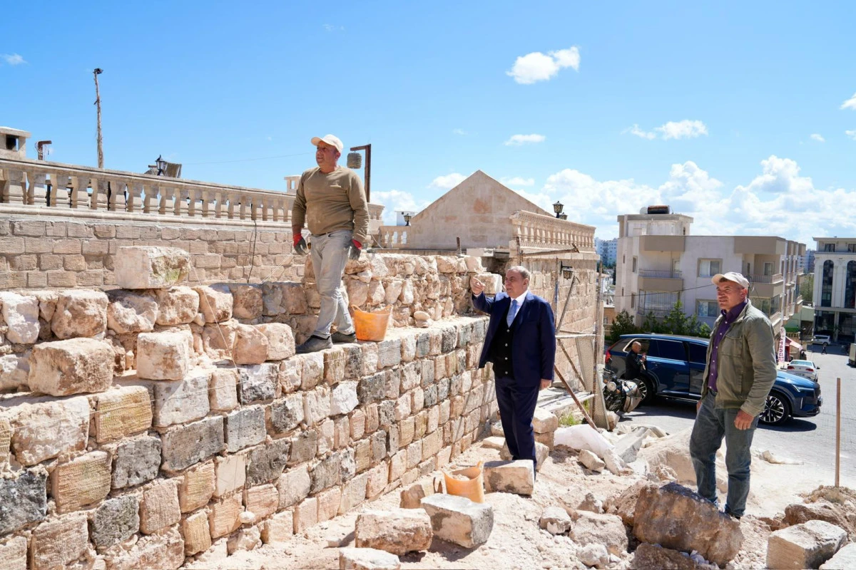 Midyat&rsquo;ta Tarihi Doku &ldquo;Katori&rdquo; Taşıyla Yeniden Hayat Buluyor