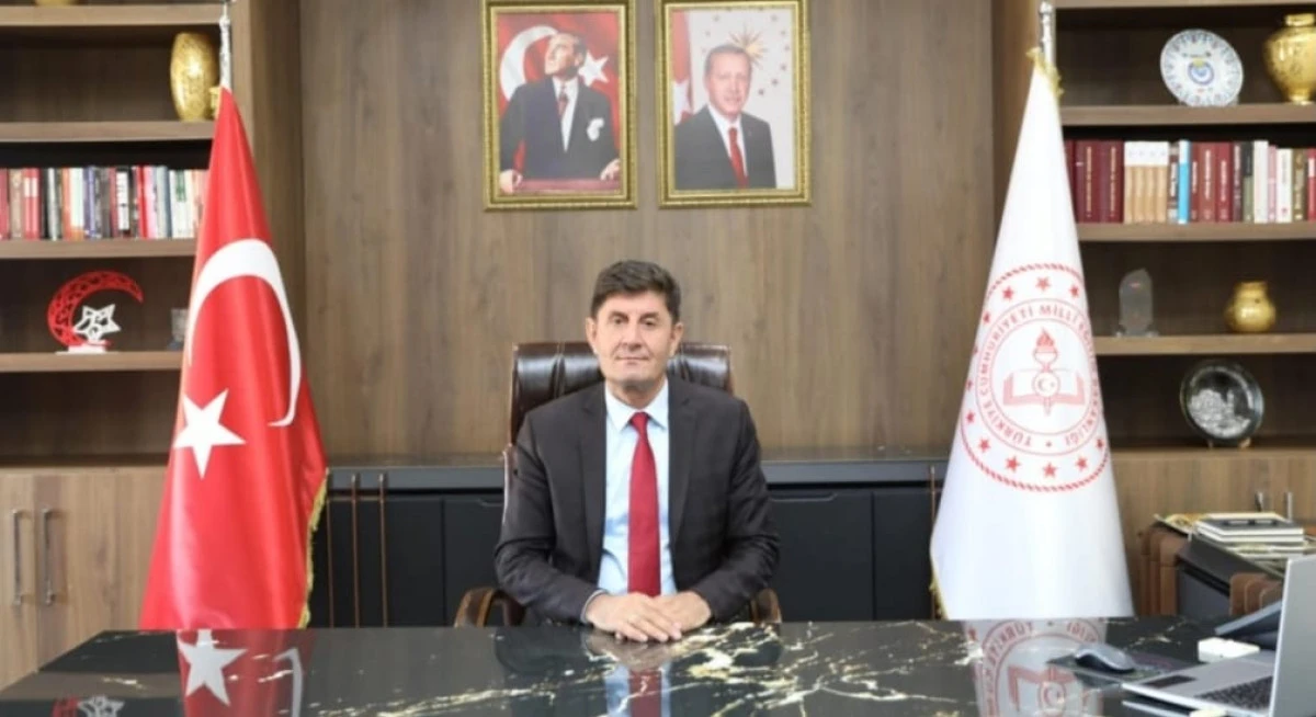 M&uuml;d&uuml;r Eyy&uuml;pkoca &Ouml;ğrencilere Başarılar Diledi 