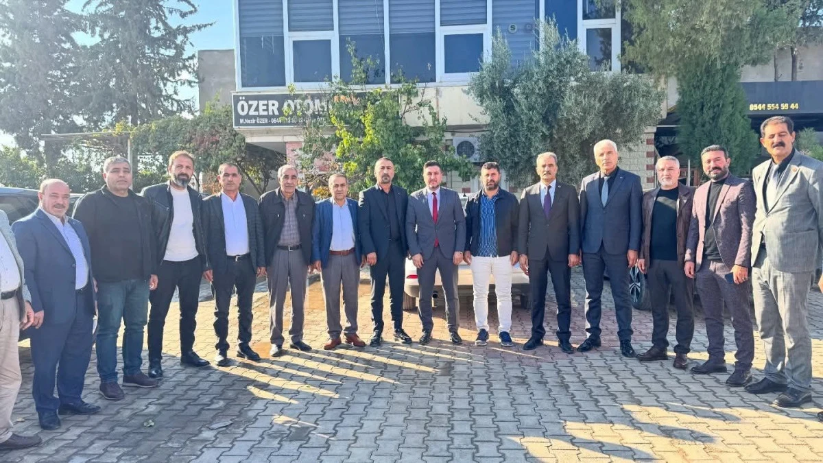 Muhtarlar Federasyonu&rsquo;ndan Mardin S&uuml;rg&uuml;c&uuml;l&uuml;ler Derneği&rsquo;ne Ziyaret