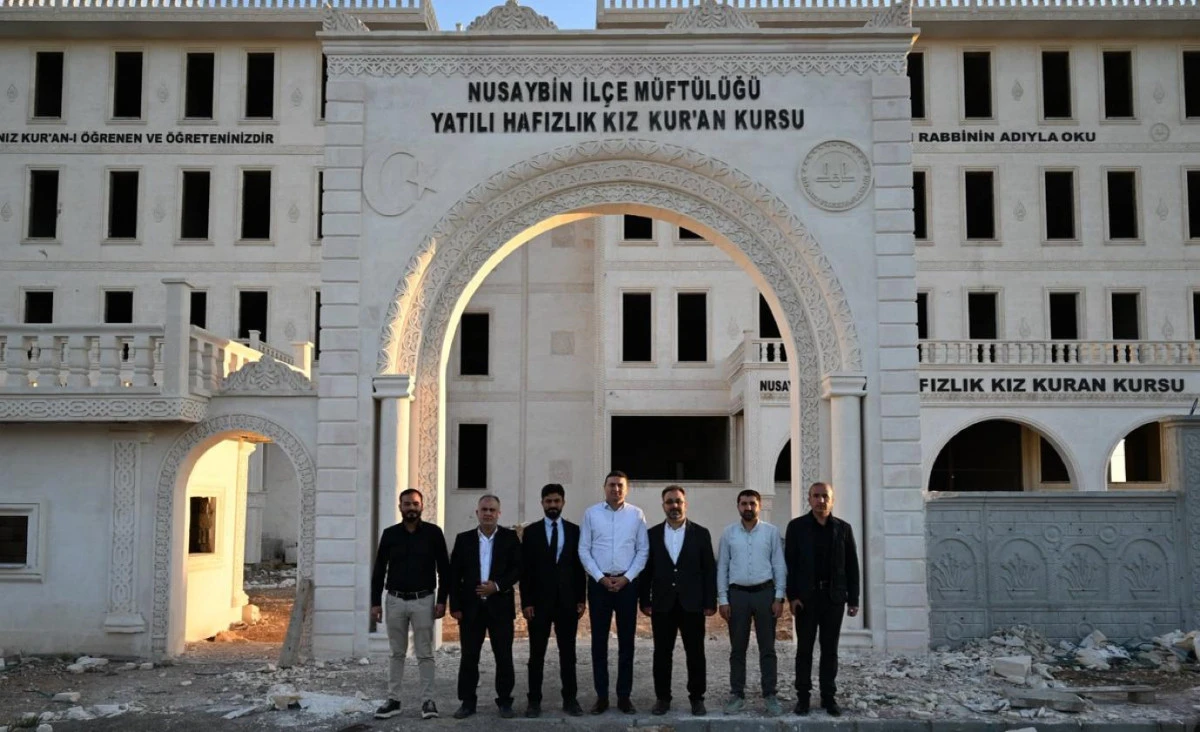 Nusaybin&rsquo;de 105 Yataklı Kız Kur&rsquo;an Kursu İnşaatında İnceleme