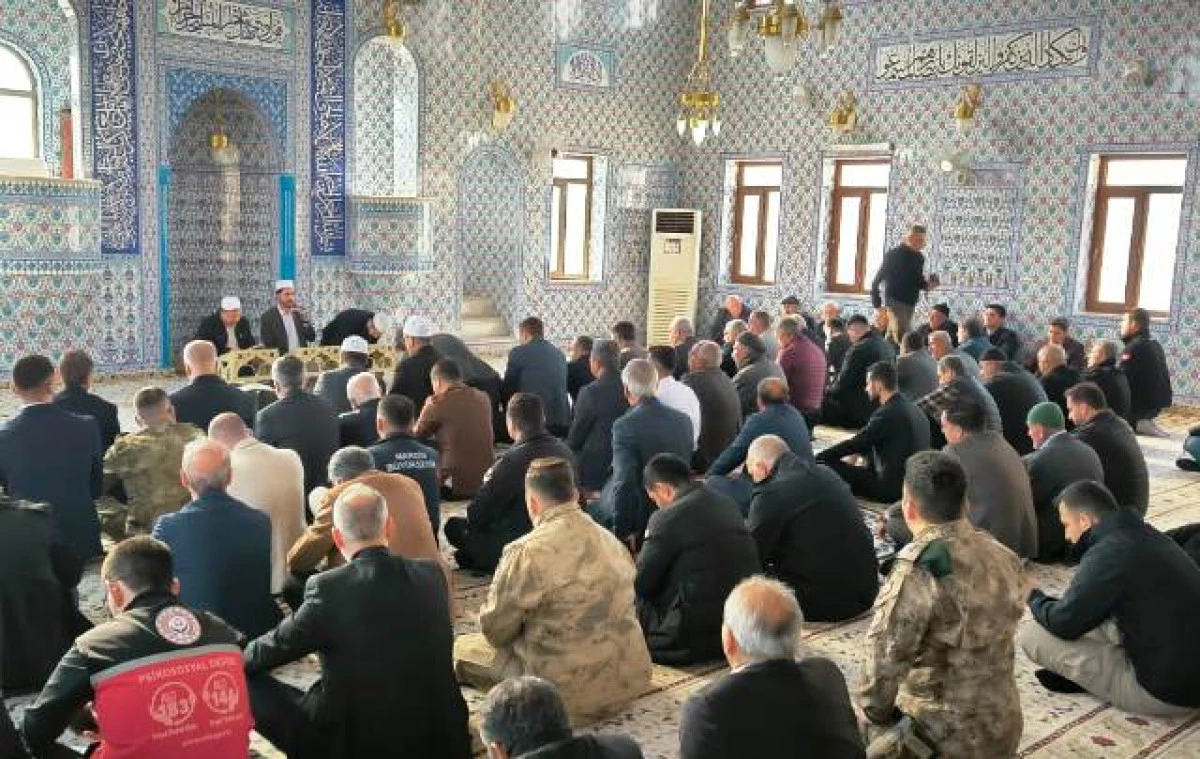 Pen&ccedil;e-Kilit Gazisi Ferdi &Ouml;zko&ccedil;oğlu, Şehit Silah Arkadaşları İ&ccedil;in Mardin&rsquo;de Mevlit D&uuml;zenledi