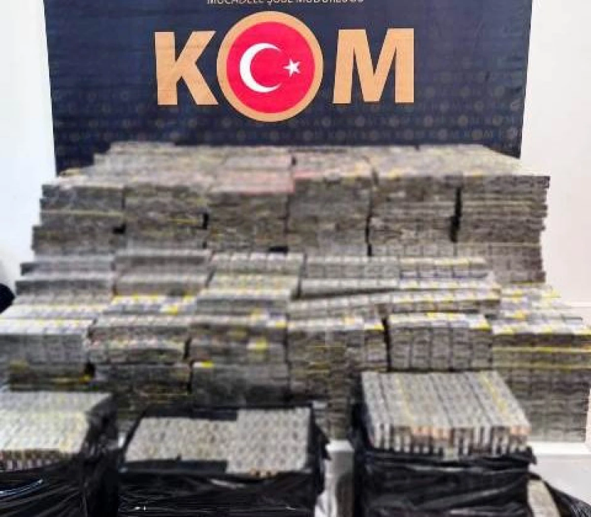 Savur&rsquo;da Ka&ccedil;ak Sigara Operasyonu