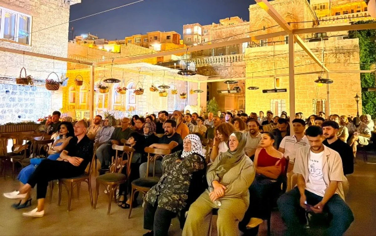 &ldquo;Sesimi Taşı&rdquo; Filminin Galasına Yoğun İlgi