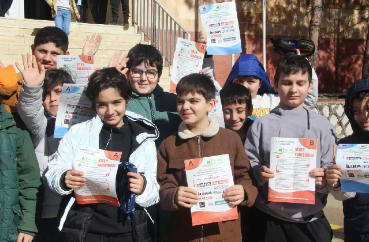 Siyer Yarışması&rsquo;na katılan &ccedil;ocuklar: Peygamber Efendimizin hayatını anlamak bizim i&ccedil;in bir onurdur