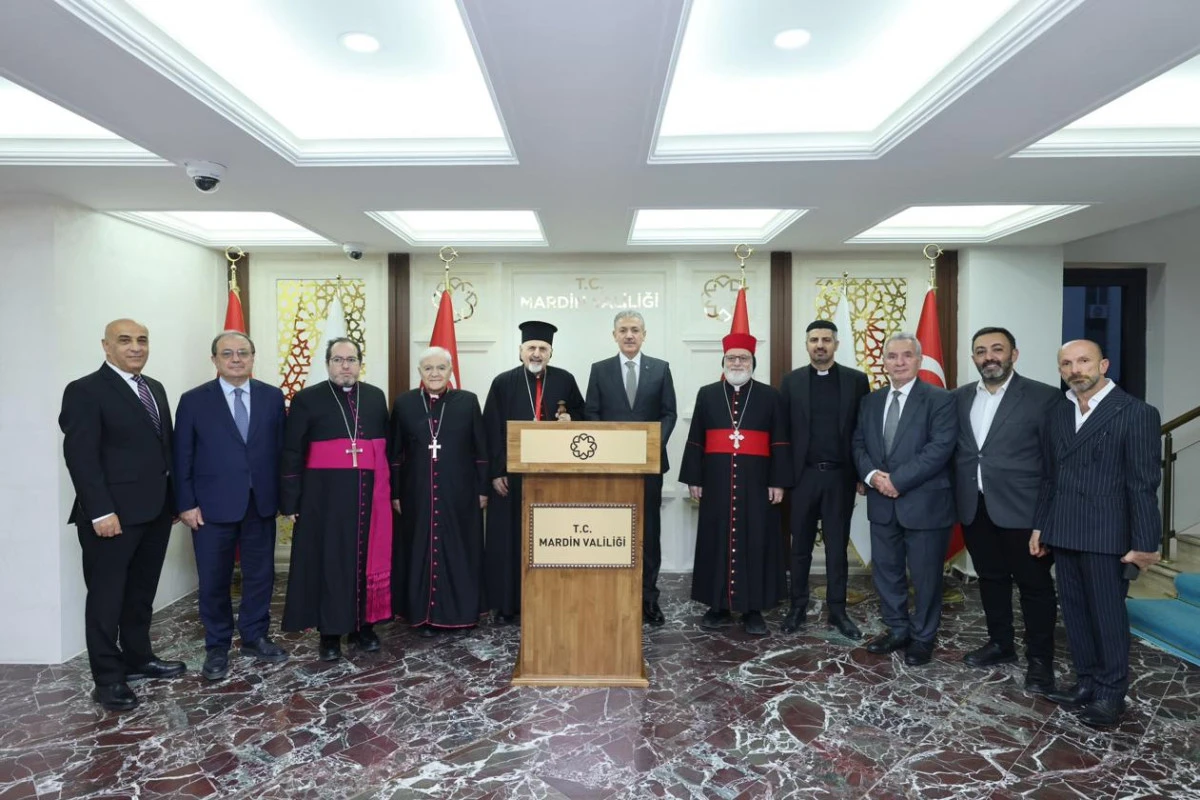 S&uuml;ryani Katolik Kiliseleri Patriği Moran Mor İğnatius Yousuf III Younan&rsquo;dan Vali Akkoyun&rsquo;a Ziyaret