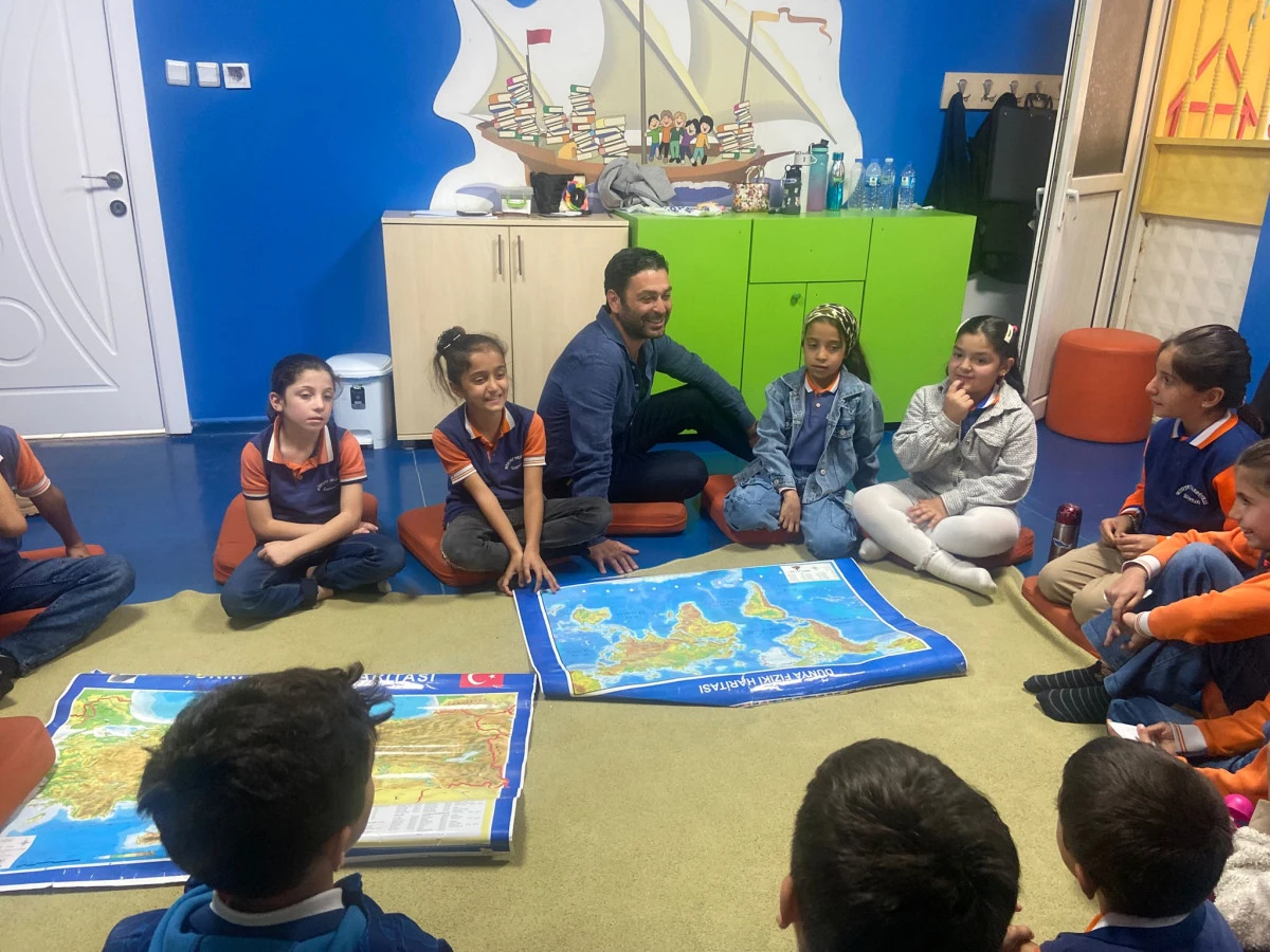 TEGV TÜrkiye Eğitim Gönüllüleri Vakfı Gönüllü Elçisi Ozan Akbaba, Mardin Midyat Öğrenim Birimimizde çocuklarla buluştu