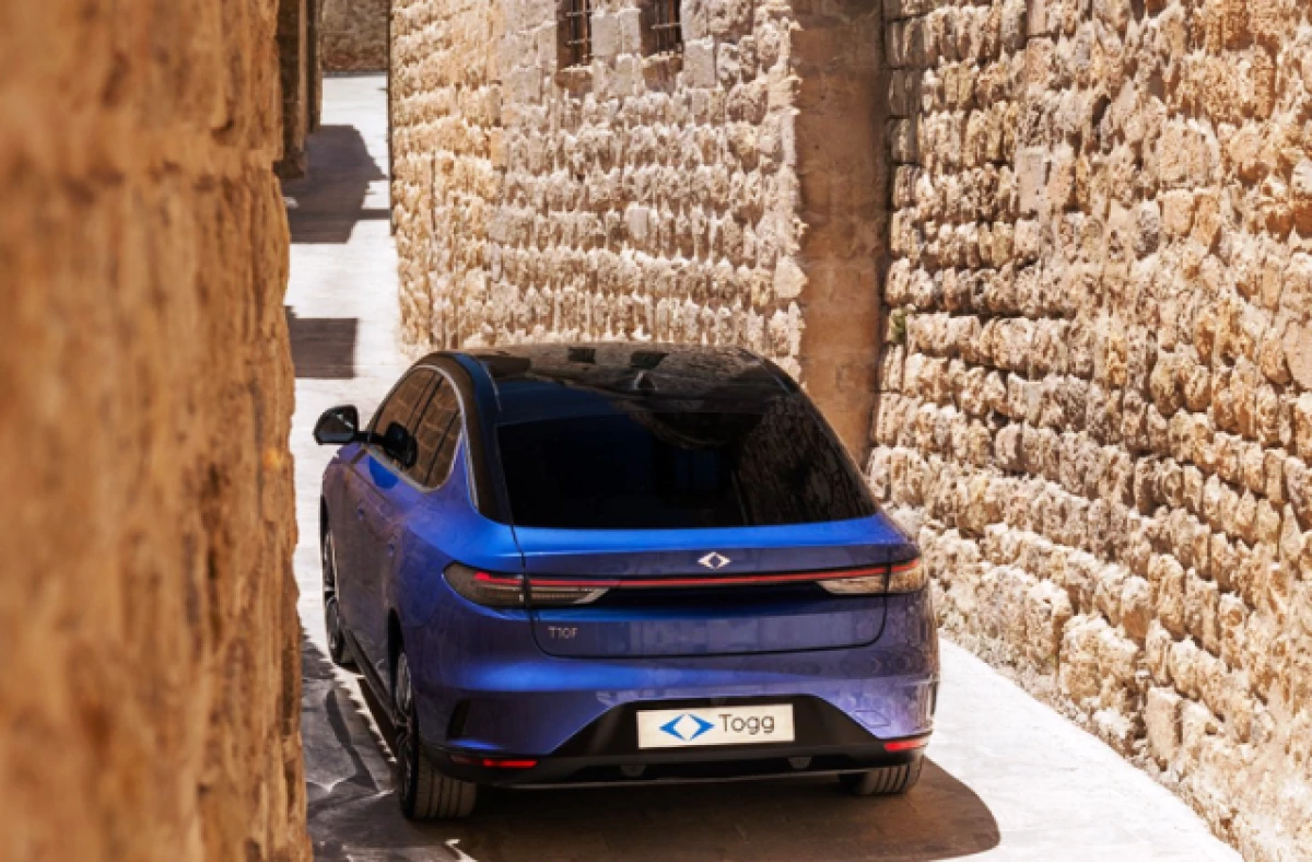 Togg, Yeni Sedan Modeli ile “Mardin” Rengini Tanıttı