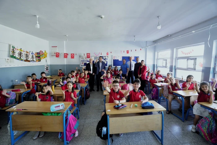 T&uuml;rkiye Y&uuml;zyılı , Mardin&rsquo;in &Ccedil;ocukları ve Gen&ccedil;leriyle Y&uuml;kseliyor