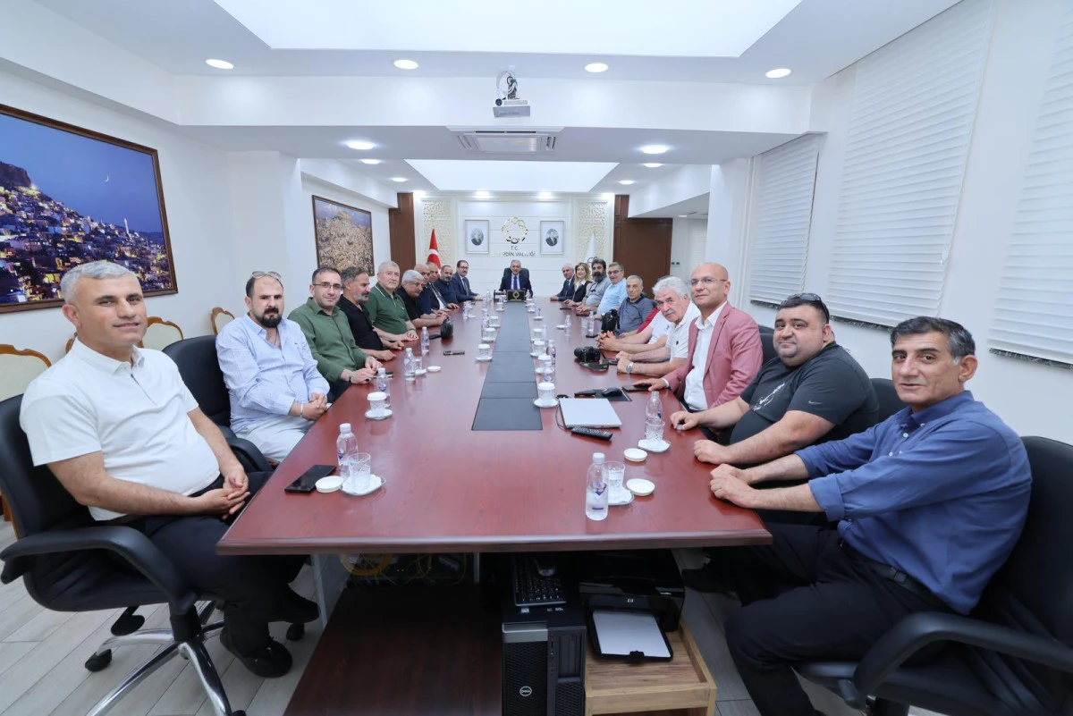 Vali Akkoyun, &ldquo;Mardin&rsquo;i geleceğe hazırlıyoruz&rdquo;