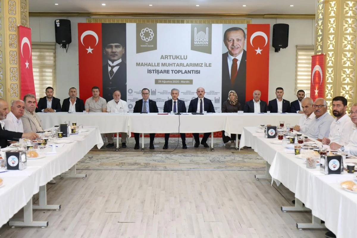 Vali Akkoyun muhtarlarla istişare toplantısı düzenledi