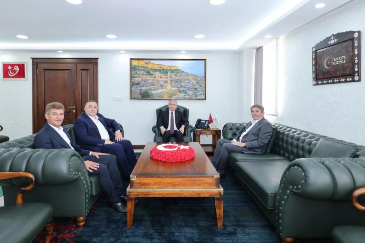Vali Tuncay Akkoyun Hizmet-İş Heyetini Kabul Etti