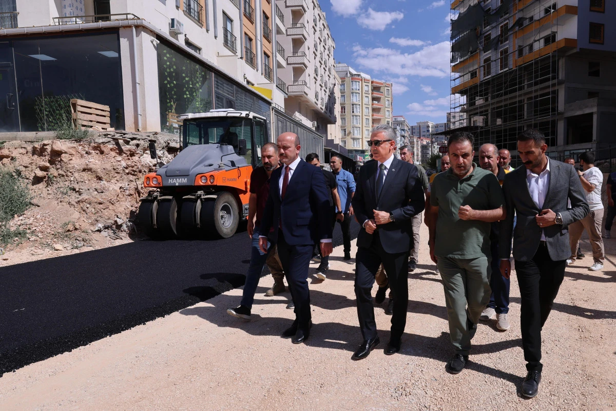 Vali ve Büyükşehir Belediye Başkan Vekili Tuncay Akkoyun, Asfalt Çalışmalarında İncelemelerde Bulundu