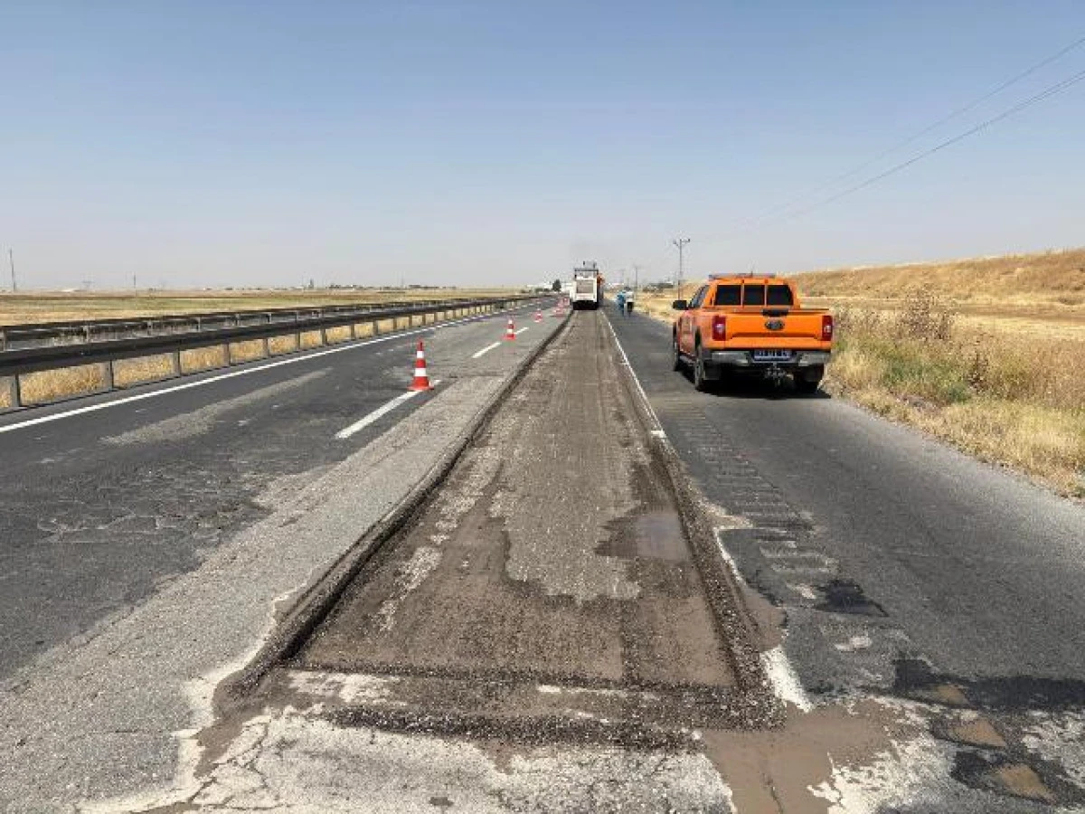 Viranşehir-Kızıltepe-Nusaybin yolunda &ccedil;alışmalar başladı