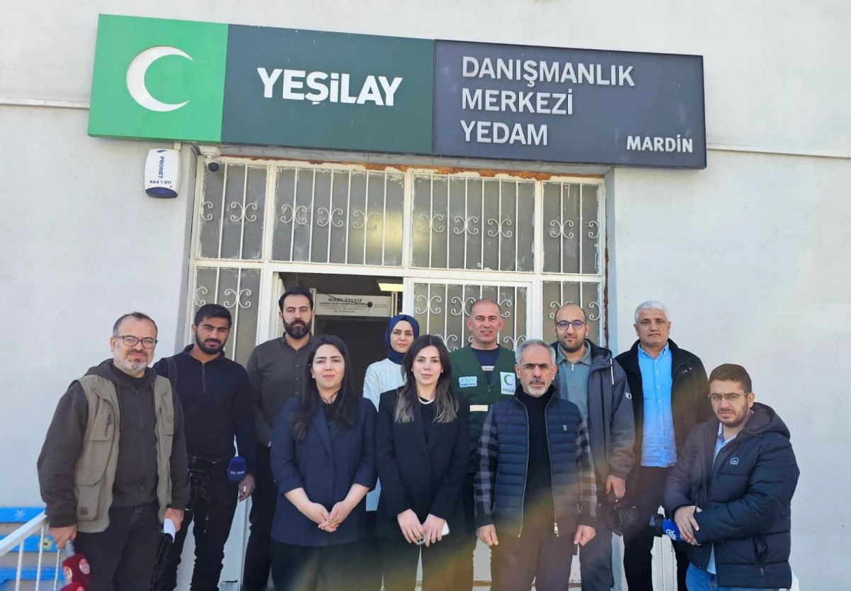 YEŞİLAY HAFTASI&rsquo;NDA BAĞIMLILIKLA M&Uuml;CADELE VURGUSU