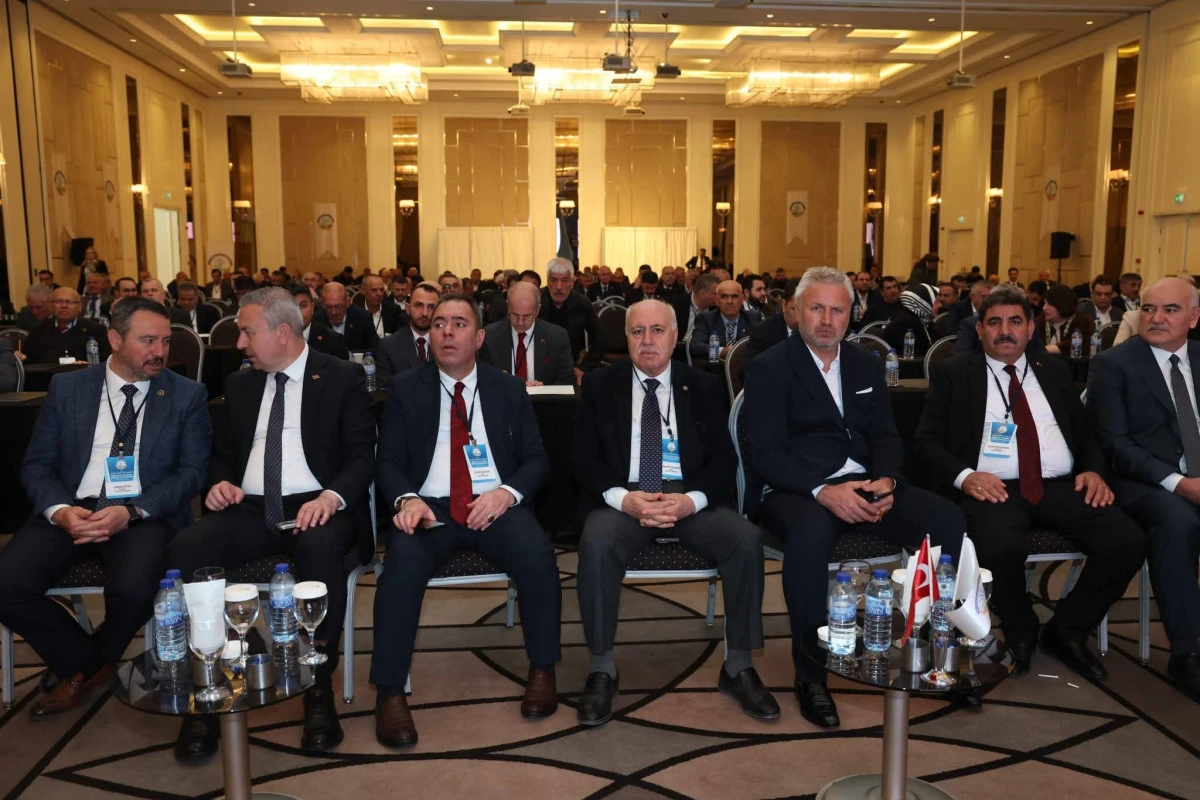 Yeşilli Belediye Başkanı Hayrettin Demir, Enerji Kentleri Birliği Toplantısına Katıldı