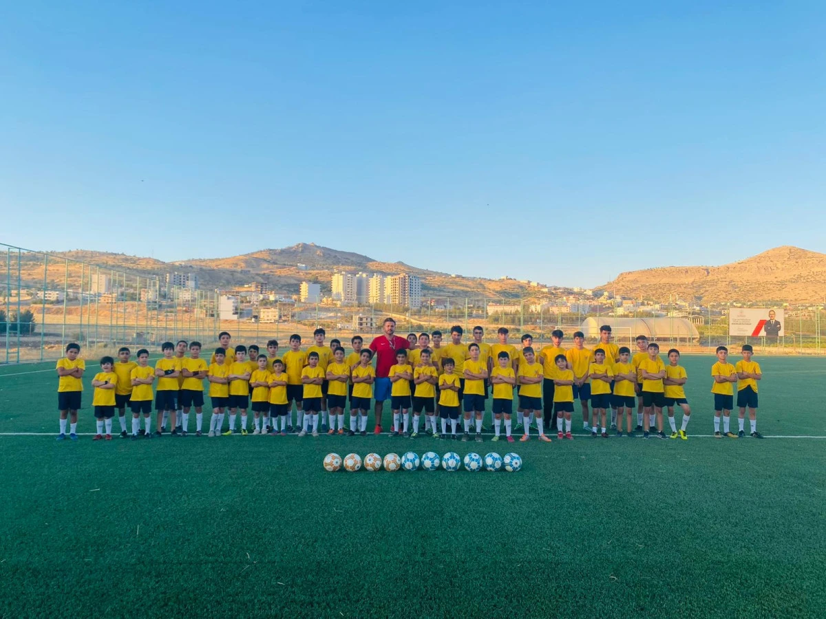 Yeşilli'de Geleceğin Yıldızları Yetişiyor